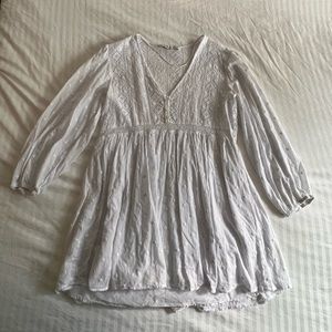 Zara White mini dress. Perfect for every ocassion.